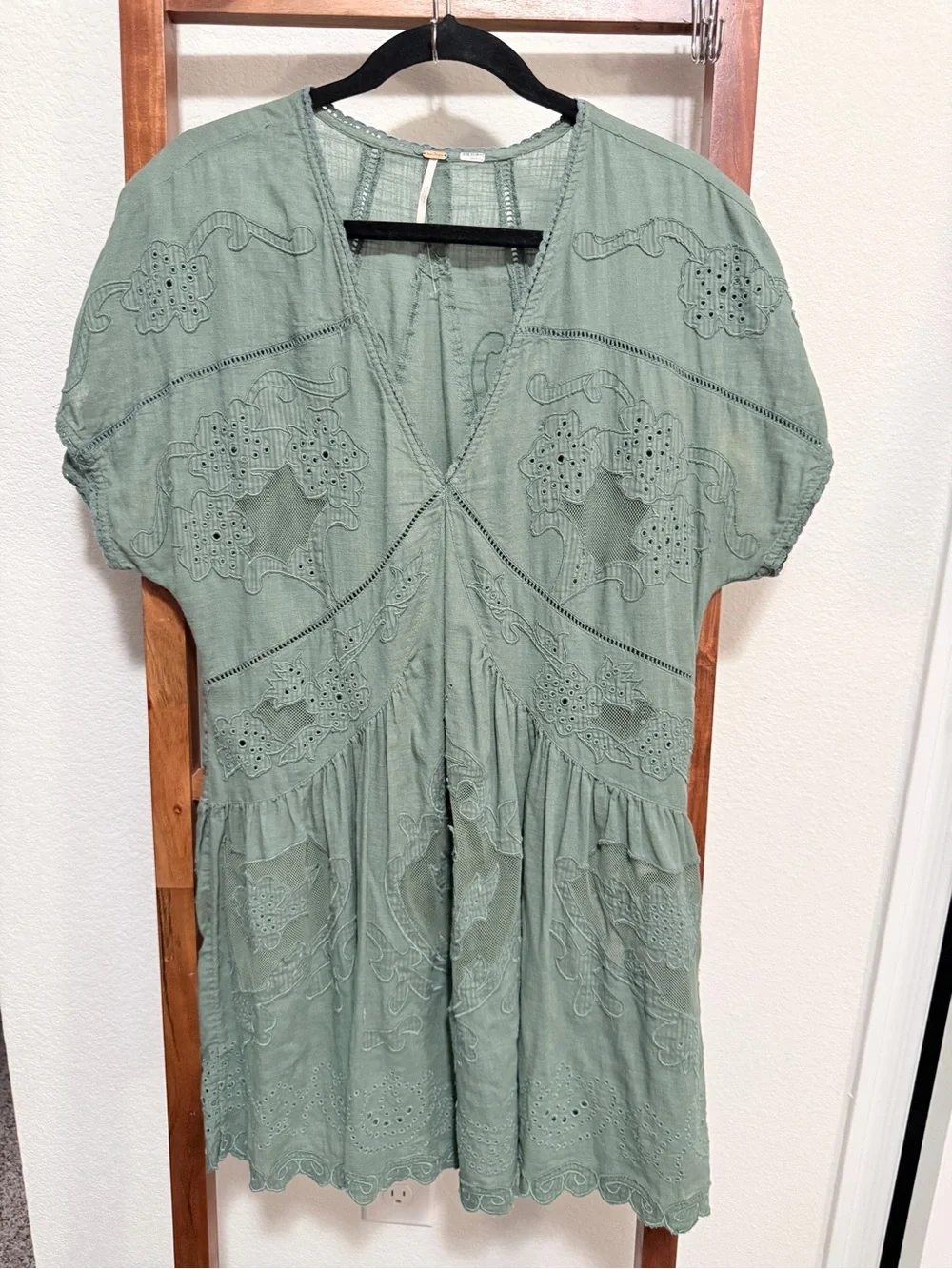 Free People Embroidered Sage Green V-Neck Tunic Dress Size M